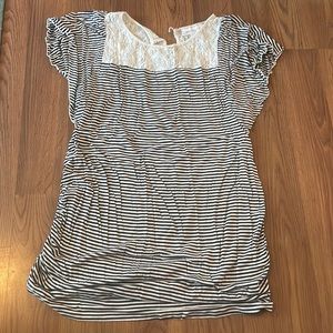 Motherhood Maternity shirt L